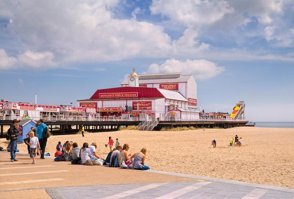 The Rampart Aparthotel Great Yarmouth Exterior photo